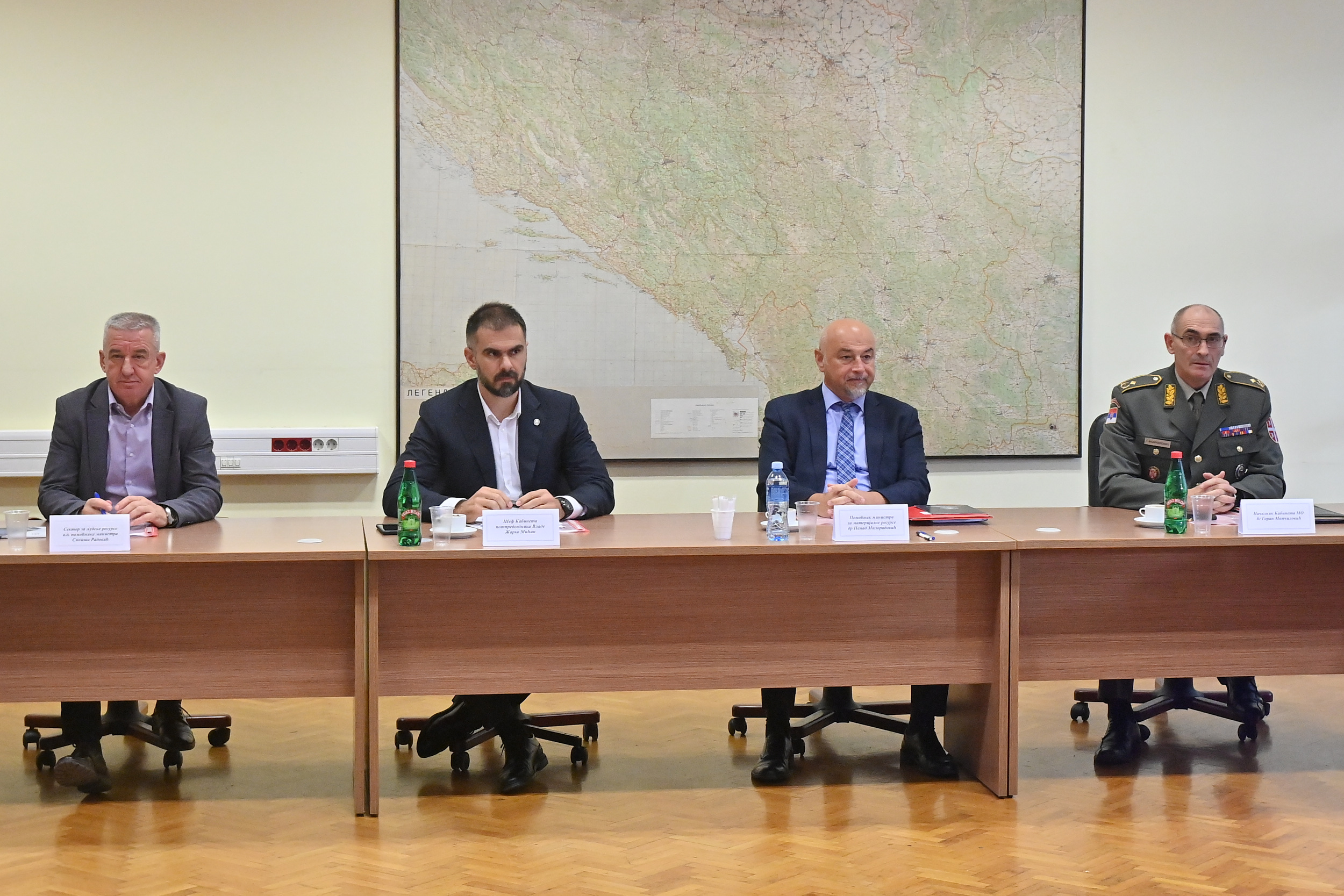 Састанак представника Министарства одбране и синдиката фабрике Застава оружје